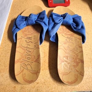 Blowfish Malibu flats size 6